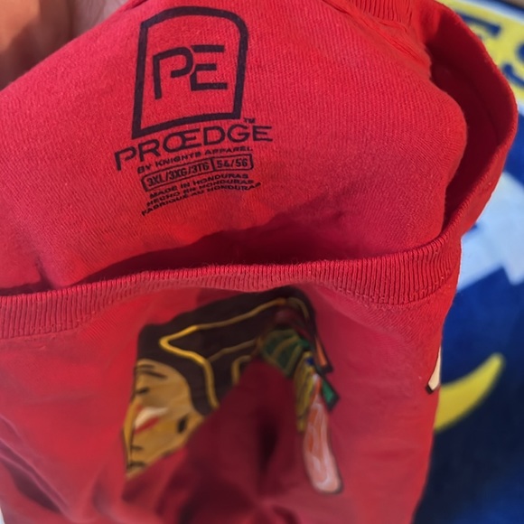Red Chicago Blackhawks Shirt - Picture 3 of 3